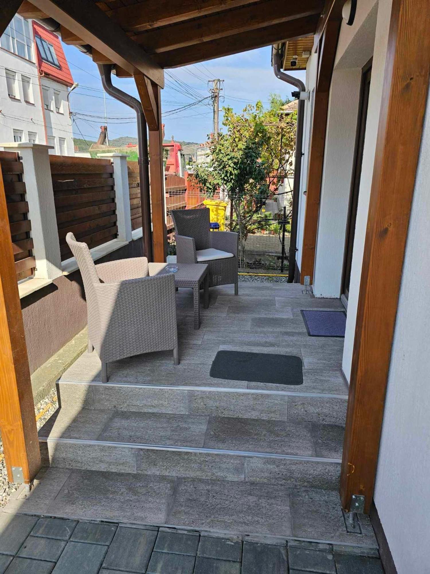 Ferienwohnung Concept Urban Mediaş Exterior foto